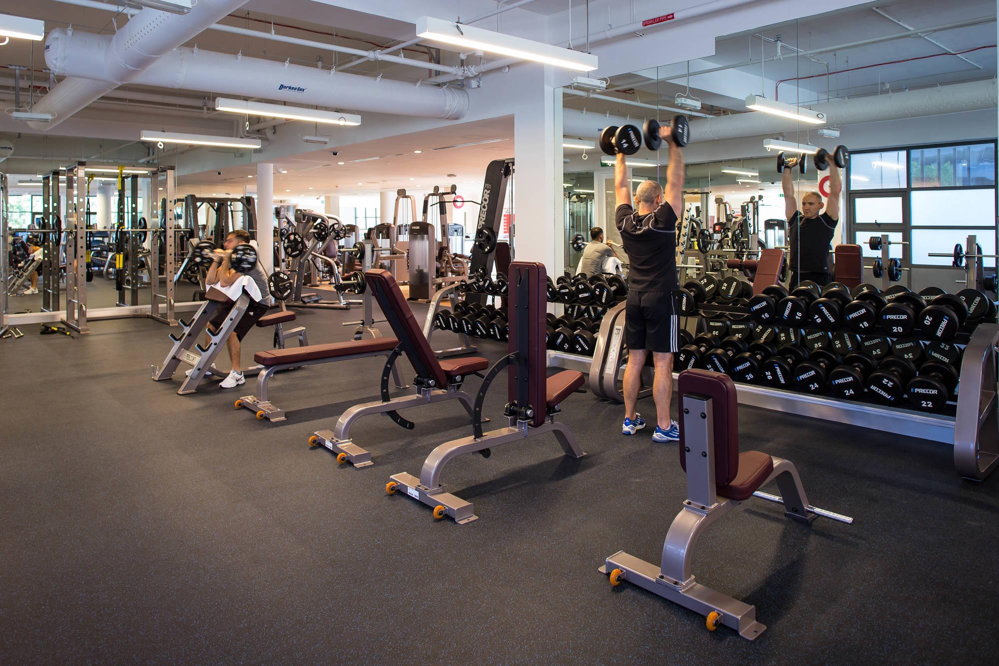 ジュメイラ クリークサイド ホテル ドバイ エクステリア 写真 The Fitness Centre