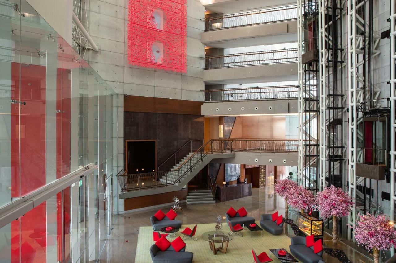 ジュメイラ クリークサイド ホテル ドバイ エクステリア 写真 Interior of the hotel